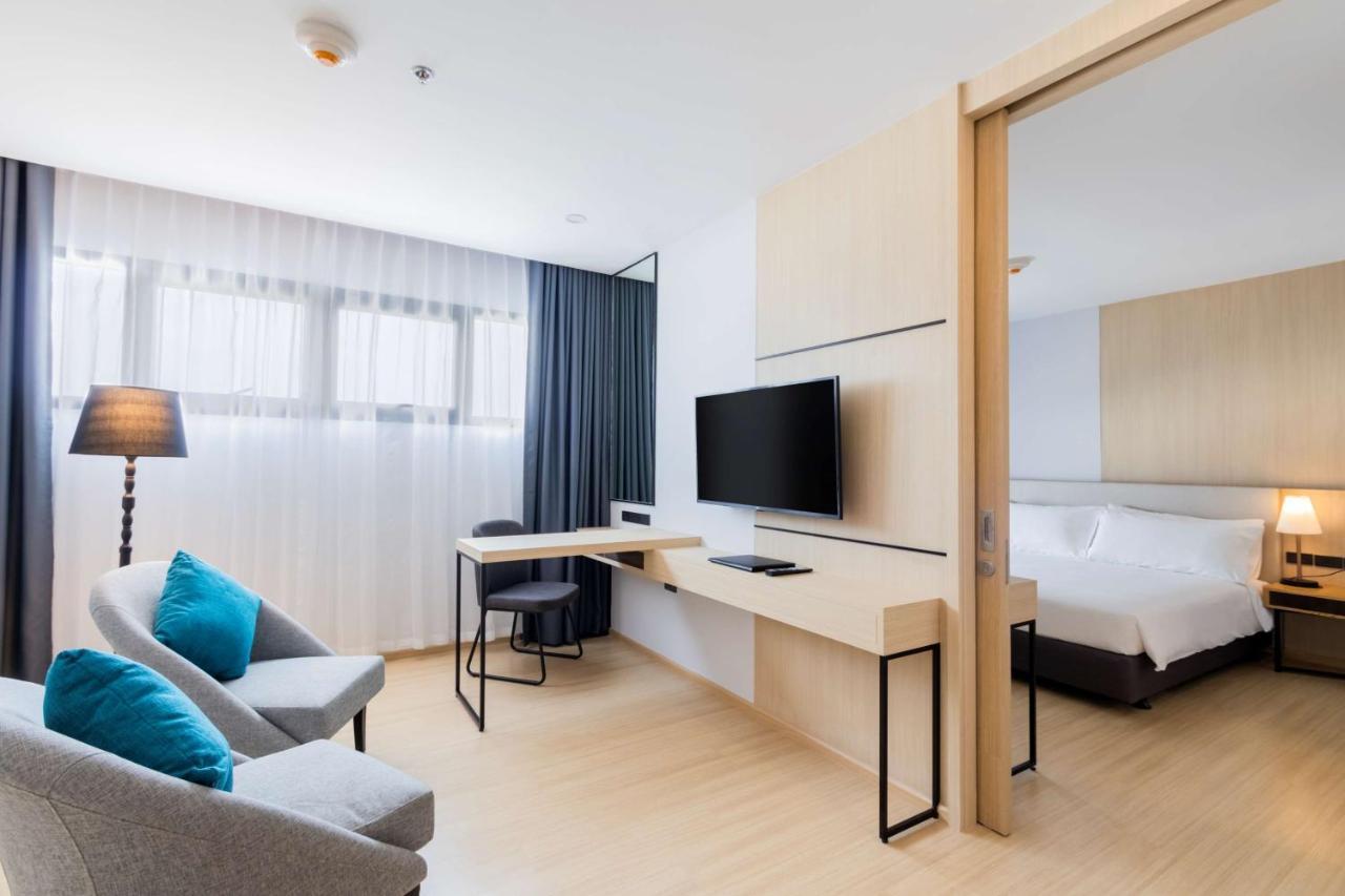 One-Bedroom King Suite - Non-Smoking,1311619486:JPEG